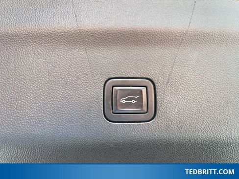 Used 2021 Cadillac Escalade ESV Luxury image 21