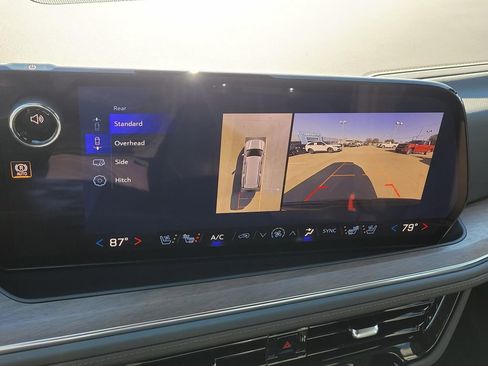 New 2026 Chevrolet Suburban High Country image 21