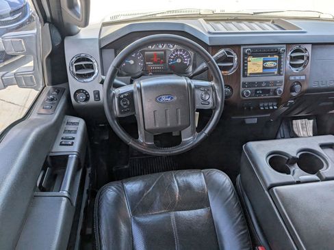 Used 2012 Ford F250 Lariat w/ Lariat Interior Pkg image 24