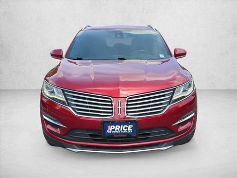 Used 2017 Lincoln MKC Select w/ Select Plus Package AWD/4WD image 2