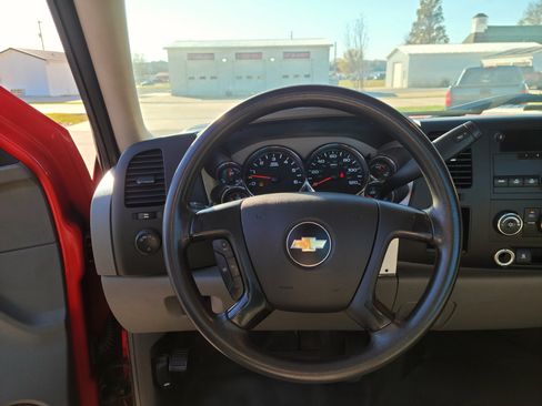 Used 2011 Chevrolet Silverado 2500 W/T image 10