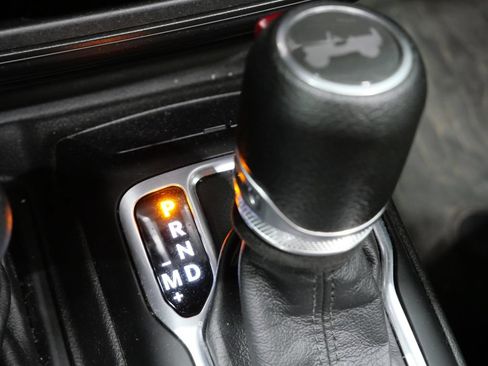 Used 2022 Jeep Wrangler Unlimited Sport AWD/4WD image 23