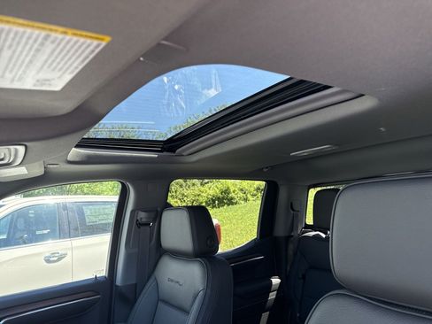 New 2026 GMC Sierra 1500 Denali w/ Denali Reserve Package AWD/4WD image 20