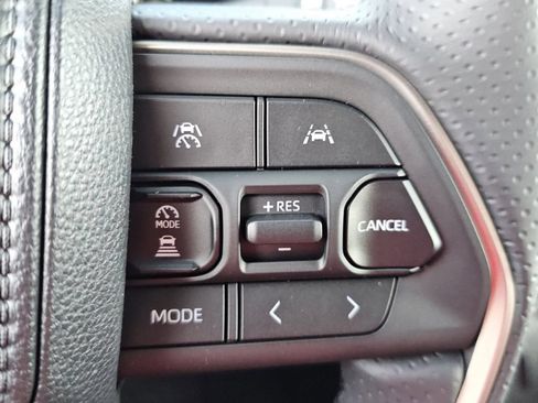 Used 2026 Toyota 4Runner TRD Off-Road Premium AWD/4WD image 15