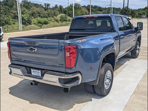 New 2026 Chevrolet Silverado 3500 LTZ w/ LTZ Convenience Package AWD/4WD image 7