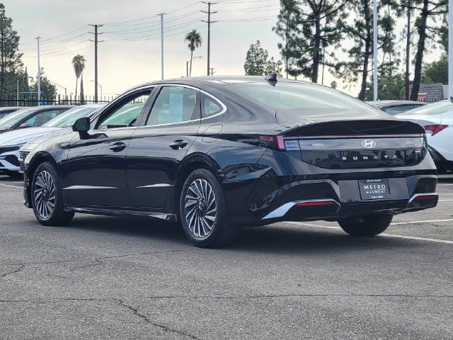 Used 2024 Hyundai Sonata Limited FWD image 3