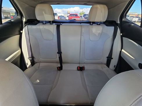 Used 2023 Buick Encore GX Preferred image 24