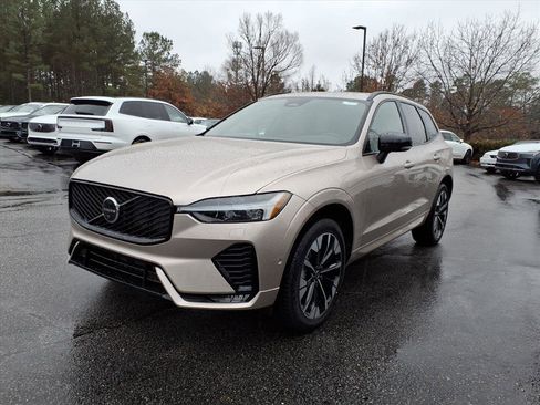 New 2026 Volvo XC60 B5 Plus w/ Protection Package Premier image 8