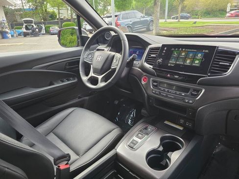 Used 2023 Honda Passport EX-L image 10