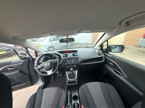 Used 2012 MAZDA MAZDA5 Touring image 23