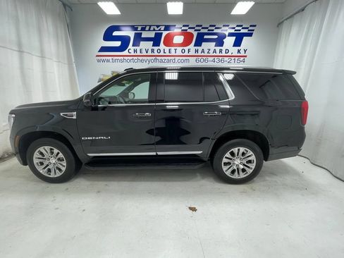 Used 2025 GMC Yukon Denali AWD/4WD image 9