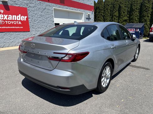 Certified 2025 Toyota Camry LE FWD image 3