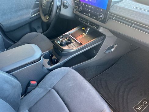 New 2026 Toyota C-HR AWD/4WD image 19
