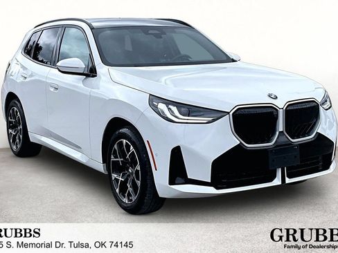 Used 2025 BMW X3 xDrive30i AWD/4WD image 1