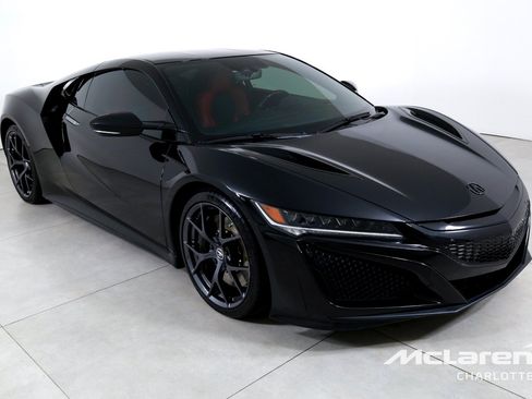 Used 2018 Acura NSX AWD/4WD image 3