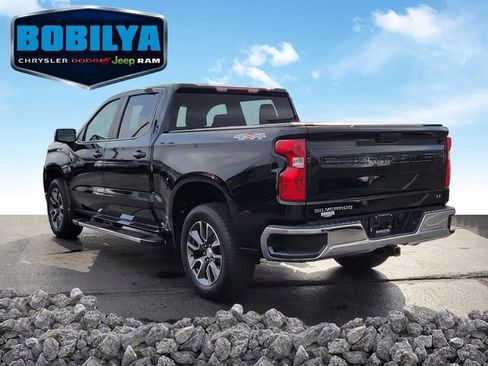Used 2023 Chevrolet Silverado 1500 LT image 4