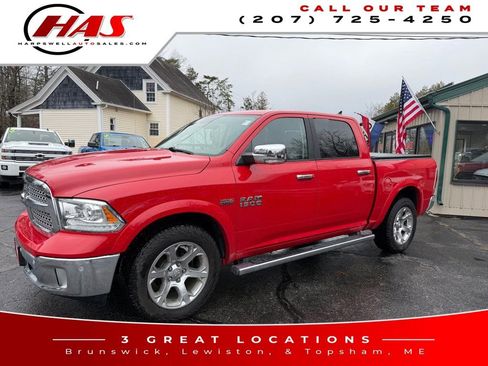 Used 2017 RAM 1500 Laramie w/ Convenience Group AWD/4WD image 2