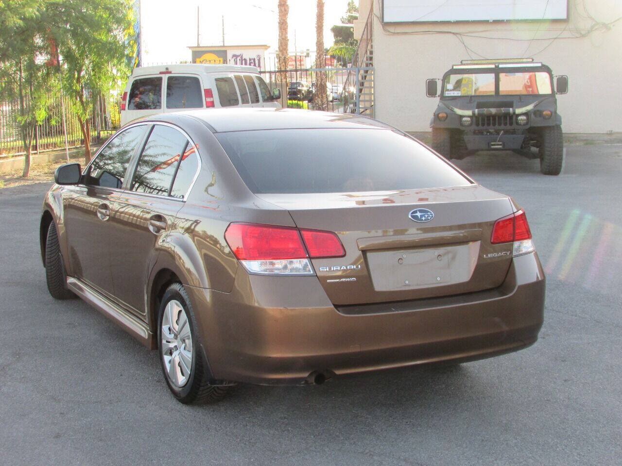 Used 2011 Subaru Legacy 2.5i AWD/4WD image 7