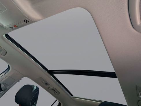 Certified 2023 Volkswagen Tiguan SE image 21