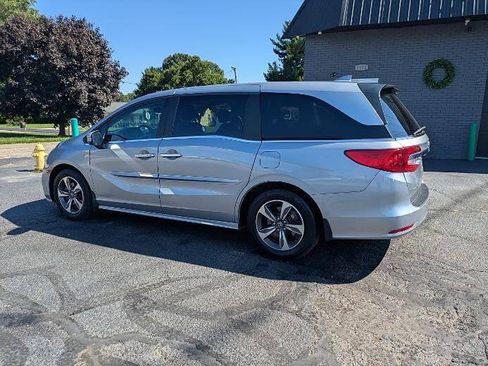 Used 2018 Honda Odyssey Touring image 4