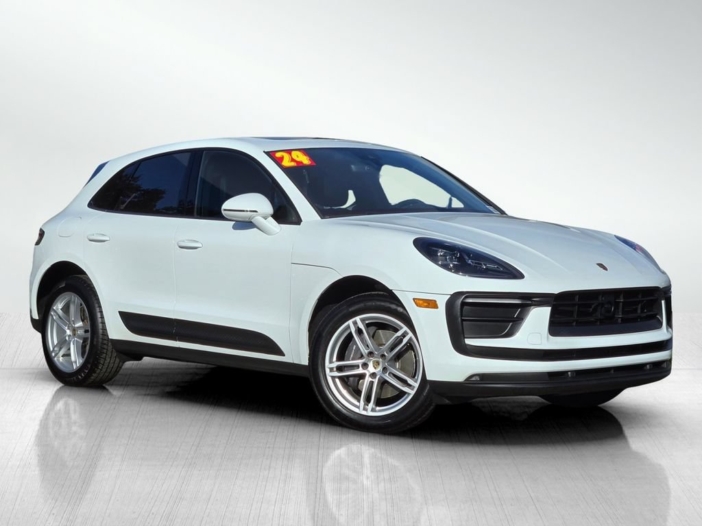 Used 2024 Porsche Macan AWD/4WD image 1