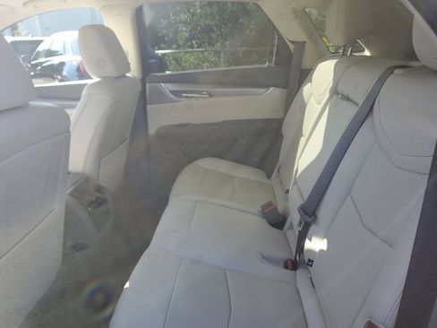 Used 2021 Cadillac XT5 Premium Luxury w/ LPO, Premium Carpet Package FWD image 14