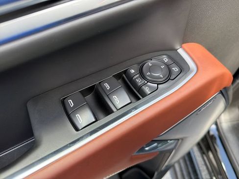 New 2026 GMC Sierra 2500 Denali Ultimate AWD/4WD image 17