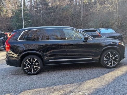 Used 2023 Volvo XC90 B6 Plus image 8