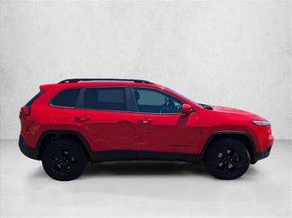 Used 2017 Jeep Cherokee High Altitude AWD/4WD video 4