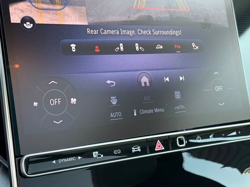 Used 2023 Mercedes-Benz EQE 500 4MATIC Sedan image 19