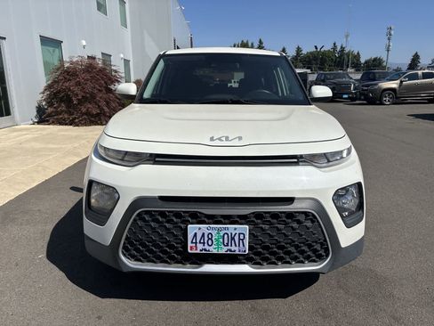 Used 2022 Kia Soul LX w/ Technology Package FWD image 6