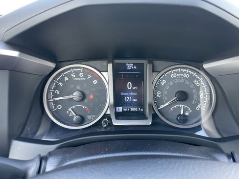 Used 2023 Toyota Tacoma SR5 image 9