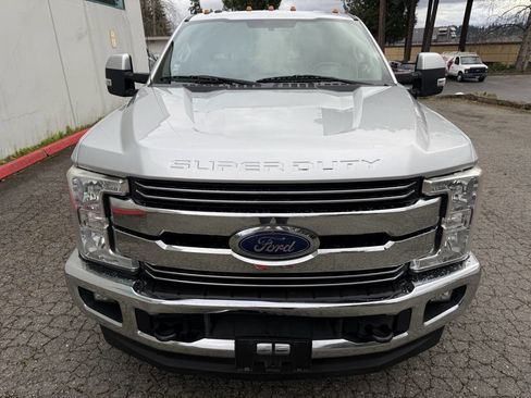 Used 2017 Ford F350 Lariat w/ Lariat Value Package AWD/4WD image 5