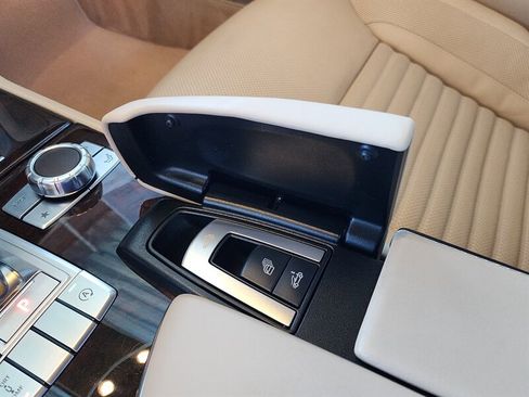 Used 2016 Mercedes-Benz SL 550 w/ Driver Assistance Package image 71