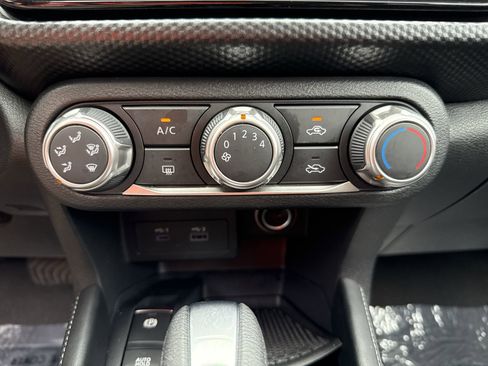 Used 2024 Nissan Kicks SV FWD image 16