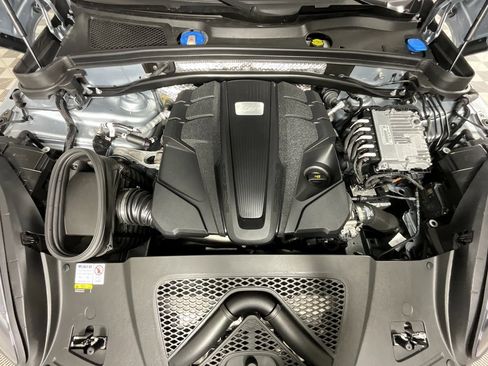 Used 2023 Porsche Macan GTS image 27