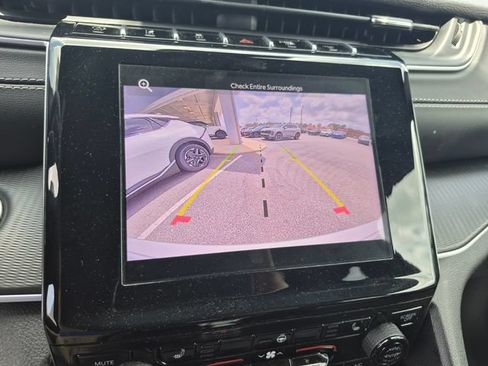 Used 2025 Jeep Grand Cherokee Altitude AWD/4WD image 16