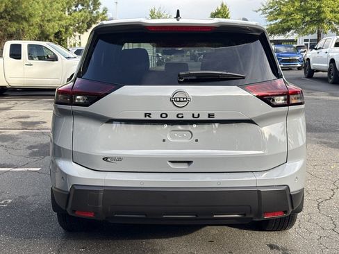 Used 2026 Nissan Rogue Dark Armor FWD image 6