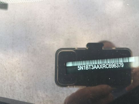 Used 2024 Nissan Rogue S FWD image 22