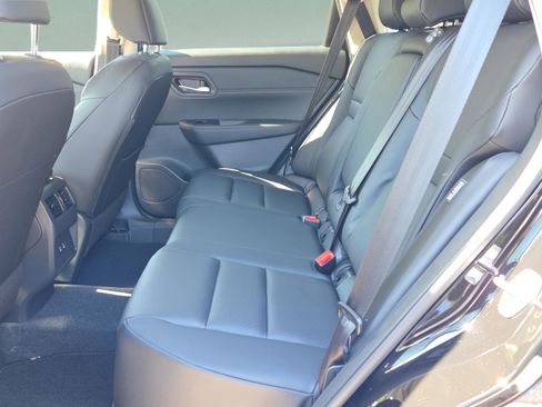 New 2026 Nissan Rogue SV FWD image 10