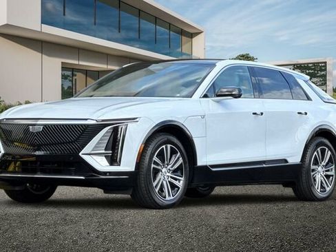 New 2026 Cadillac Lyriq Luxury image 8