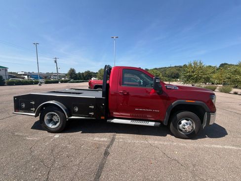 Used 2024 GMC Sierra 3500 SLE w/ SLE Convenience Package AWD/4WD image 25