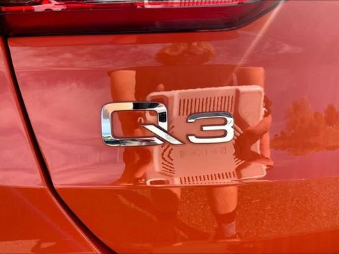 Certified 2025 Audi Q3 2.0T Premium Plus w/ Premium Plus Package image 8