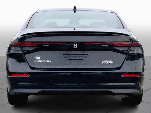Used 2023 Honda Accord Sport image 5