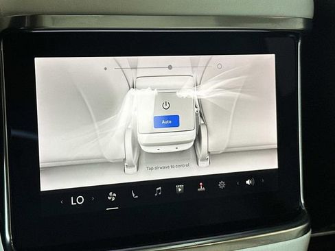 Used 2022 Tesla Model S Plaid image 21