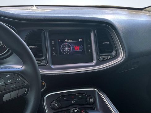 Used 2015 Dodge Challenger SXT RWD image 11