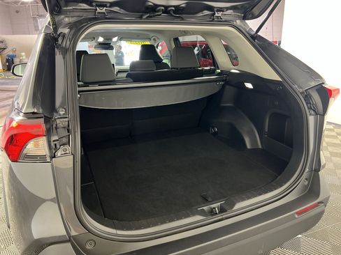 Used 2025 Toyota RAV4 XLE AWD/4WD image 26