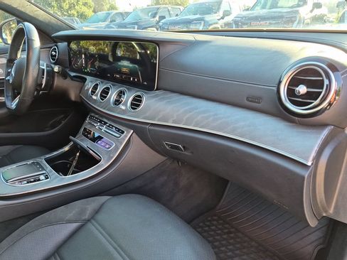 Used 2022 Mercedes-Benz E 53 AMG 4MATIC Sedan image 38