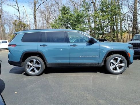 New 2026 Jeep Grand Cherokee L Limited AWD/4WD image 2