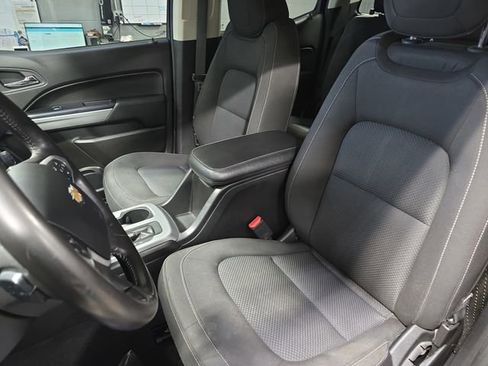Used 2019 Chevrolet Colorado LT AWD/4WD image 16